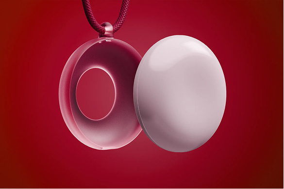 friend necklace product shot